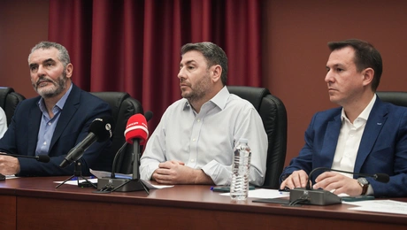 Ο Νίκος Ανδρουλάκης στη Λέσβο