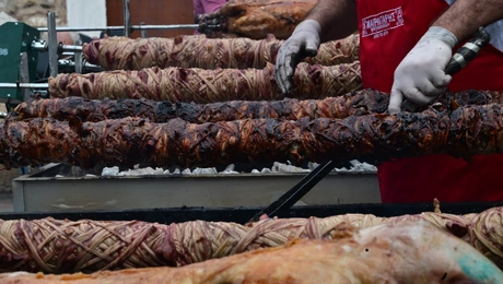 Ψήσιμο αρνιού