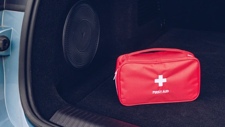 φαρμακείο αυτοκινήτου