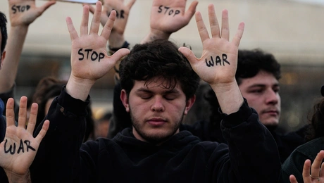 Η αντιπολεμική διαδήλωση στο Τελ Αβίβ