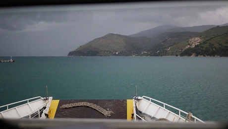 Πλοίο με πλώρη προς την Κεφαλονιά