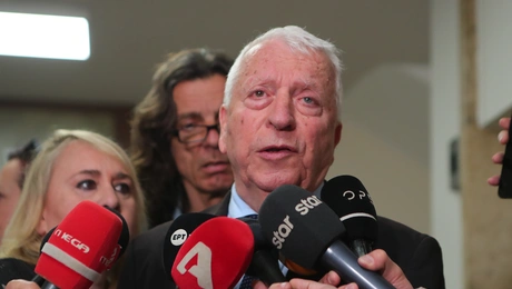 Κώστας Μουτζούρης