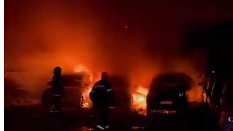 Φωτιά σε χώρο στάθμευσης στο Ηράκλειο