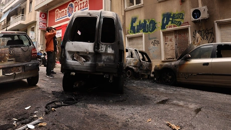 Κυψέλη φωτιά οχήματα