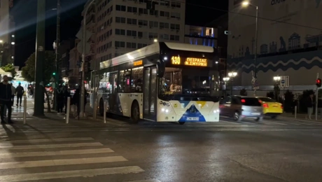 Το σημείο της παράσυρσης από λεωφορείο στον Πειραιά