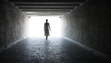 Τούνελ με φως