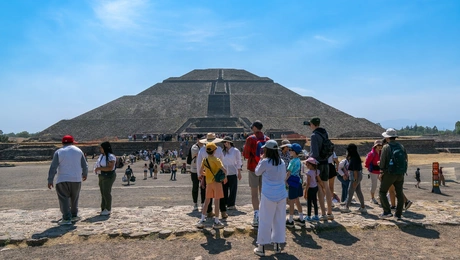 μεξικο επιθεση πυραμιδεσ