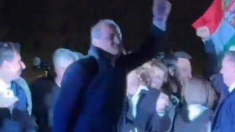 O Ζολτ Χέγκεντους, χορεύντας την εκλογική νίκη