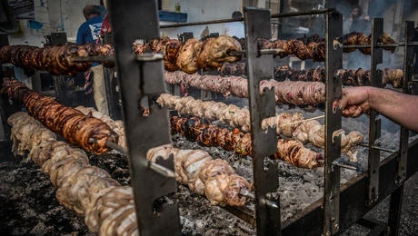 Κρέατα στη σούβλα