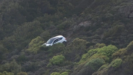 Το όχημα του 45χρονου, που βρέθηκε μέσα σε χαράδρα