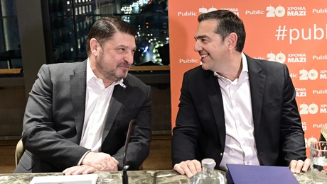 Ο Αλέξης Τσίπρας και ο Νίκος Χαρδαλιάς σε παρουσίαση βιβλίου