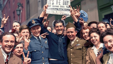 1945