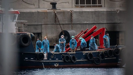 Αποβίβαση επιβατών του κρουαζιερόπλοιου MV Hondius