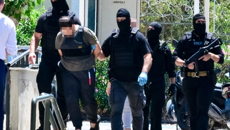 Μεταγωγή του 37χρονου Παλαιστίνιου