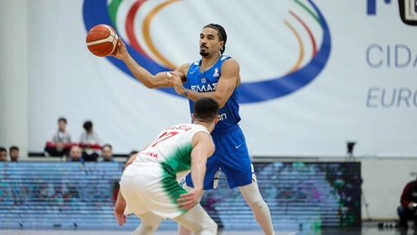 Ναζ Μήτρου Λονγκ
