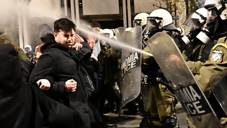 Χρήση βίας από την ΕΛΑΣ