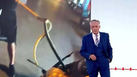 Φίδι σε αυτοκίνητο