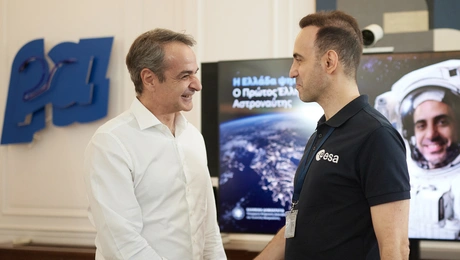 Συνάντηση Μητσοτάκη με τον πρώτο Έλληνα υποψήφιο αστροναύτη