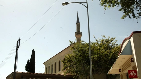 Μιναρές τζαμιού στην Κομοτηνή