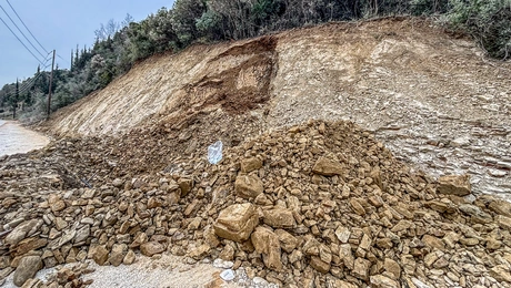 κατολίσθηση σεισμός