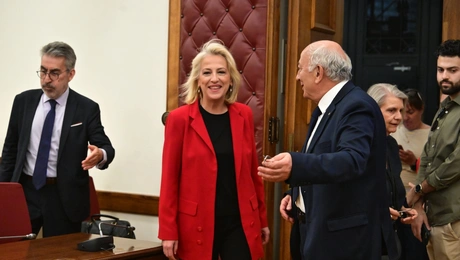 Ρένα Δούρου