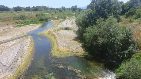 H εξαιρετικά χαμηλή στάθμη του Πηνειού