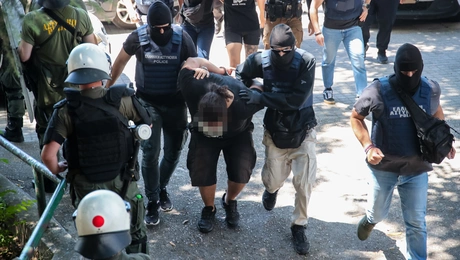 Στα δικαστήρια οι κατηγορούμενοι για τις εμπρηστικές επιθέσεις και τη δολοφονία της Βάγιας Νέστορα 