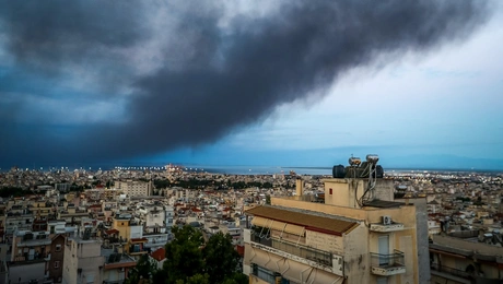 φωτιά Ωραιόκαστρο νέφος