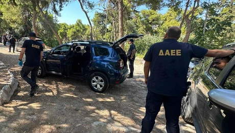 Συλλήψεις για τη φωτιά στο θέατρο Μπάντμιντον