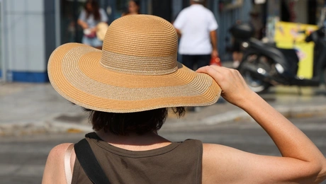 Θερμός καιρός στο Σύνταγμα