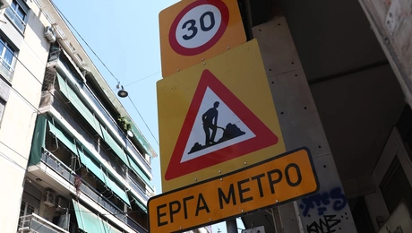 Προειδοποιητικές πινακίδες για τα έργα στην Κυψέλη
