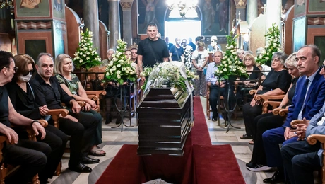 Η κηδεία της Μαίρης Λίντα