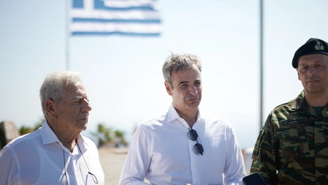 Επίσκεψη Μητσοτάκη στο Αγαθονήσι