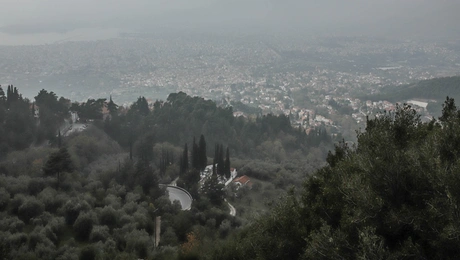 Χαμηλή ορατότητα στον Βόλο
