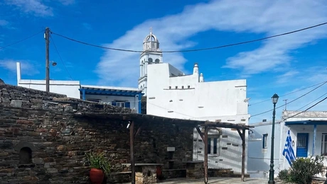 tinos