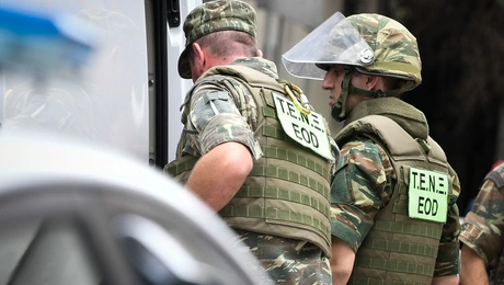 Άντρες του Τάγματος Εκκαθάρισης Ναρκοπεδίων Ξηράς