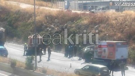 Φορτηγό τυλίχθηκε στις φλόγες στο Ηράκλειο