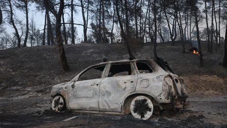 Καμμένο αυτοκίνητο στη Σίβηρη Χαλκιδικής