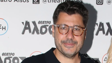 Λάμπρος Κωνσταντάρας