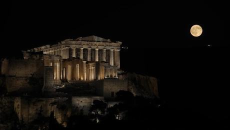 Πανσέληνος Αυγούστου