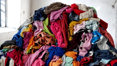 fast-fashion