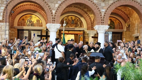 Λαϊκή αγρυπνία για τον Γιώργο Μαζωνάκη