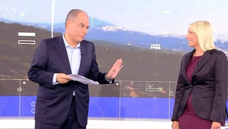 Νίκος Στραβελάκης Κατερίνα Παπακωστοπούλου 10 Παντού