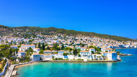 Σπέτσες