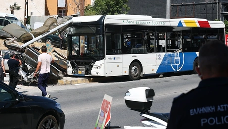 Το τροχαίο με τα δύο λεωφορεία στη Θεσσαλονίκη