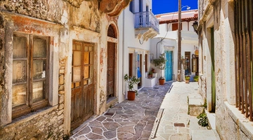 naxos-shutterstock