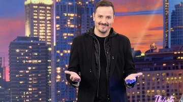 Ο Αλέξανδρος Τσουβέλας στην εκπομπή «The 2Night Show»