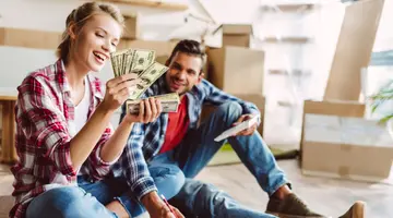 Ζευγάρι με λεφτά