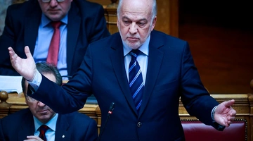 Ο Γιώργος Φλωρίδης στη Βουλή