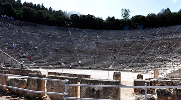 epidauros-theatro
